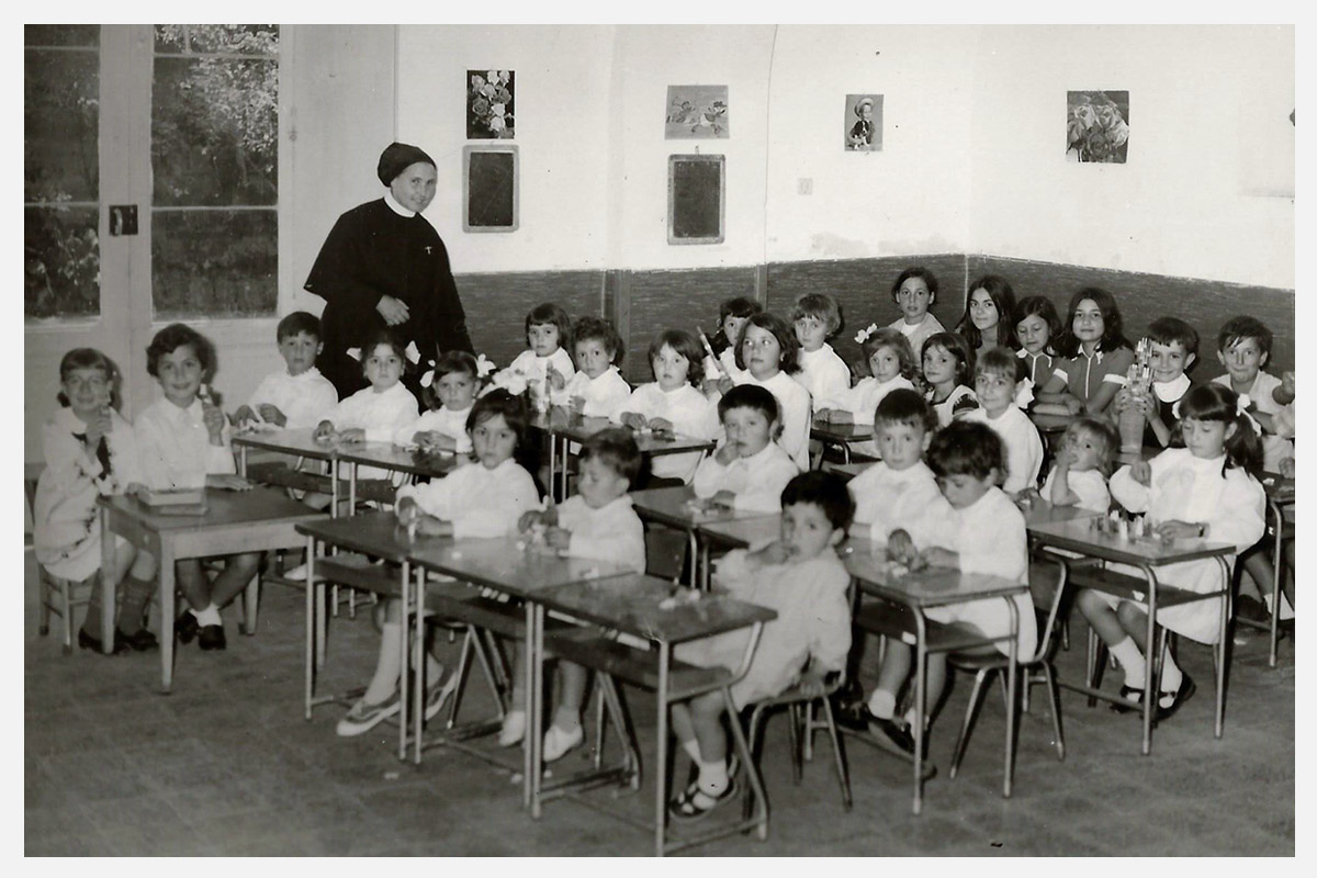 1971 - Scuola materna “Beata Rosa Venerini” di San Giovanni e Paolo (CE).