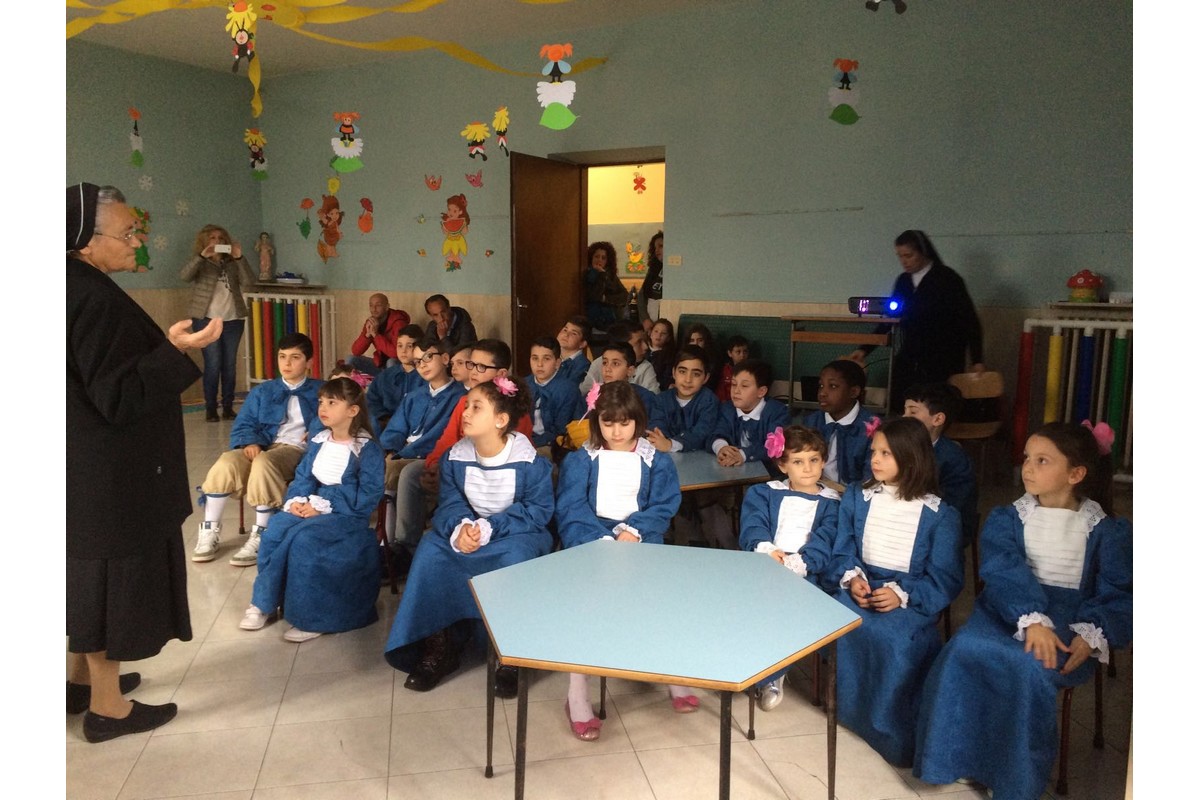 Festa di S. Rosa a Ronciglione - Preparazione dei bambini