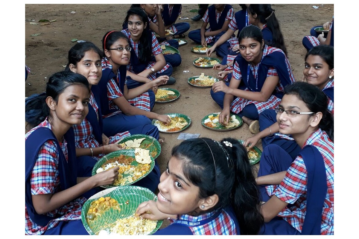 Studenti della Little Flower School (Orissa, India)