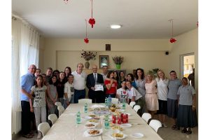 L'Ambasciatore italiano in Albania visita la Comunità di Gjader